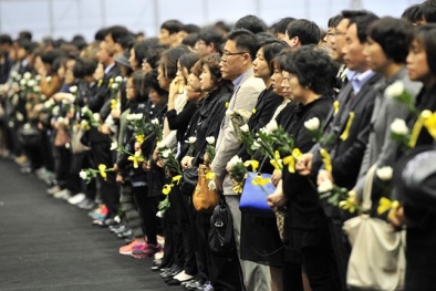 Chìm phà ở Hàn Quốc: Tìm thấy thêm 8 thi thể